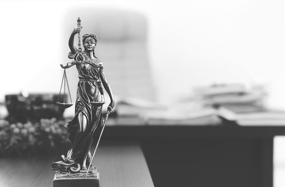 تفاوت وکیل قوه قضاییه با وکیل دادگستری